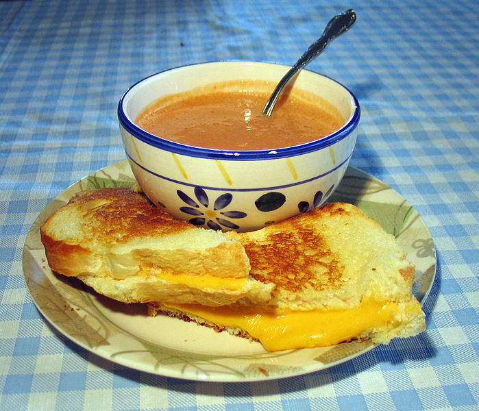 File:Grilled cheese with soup.jpg